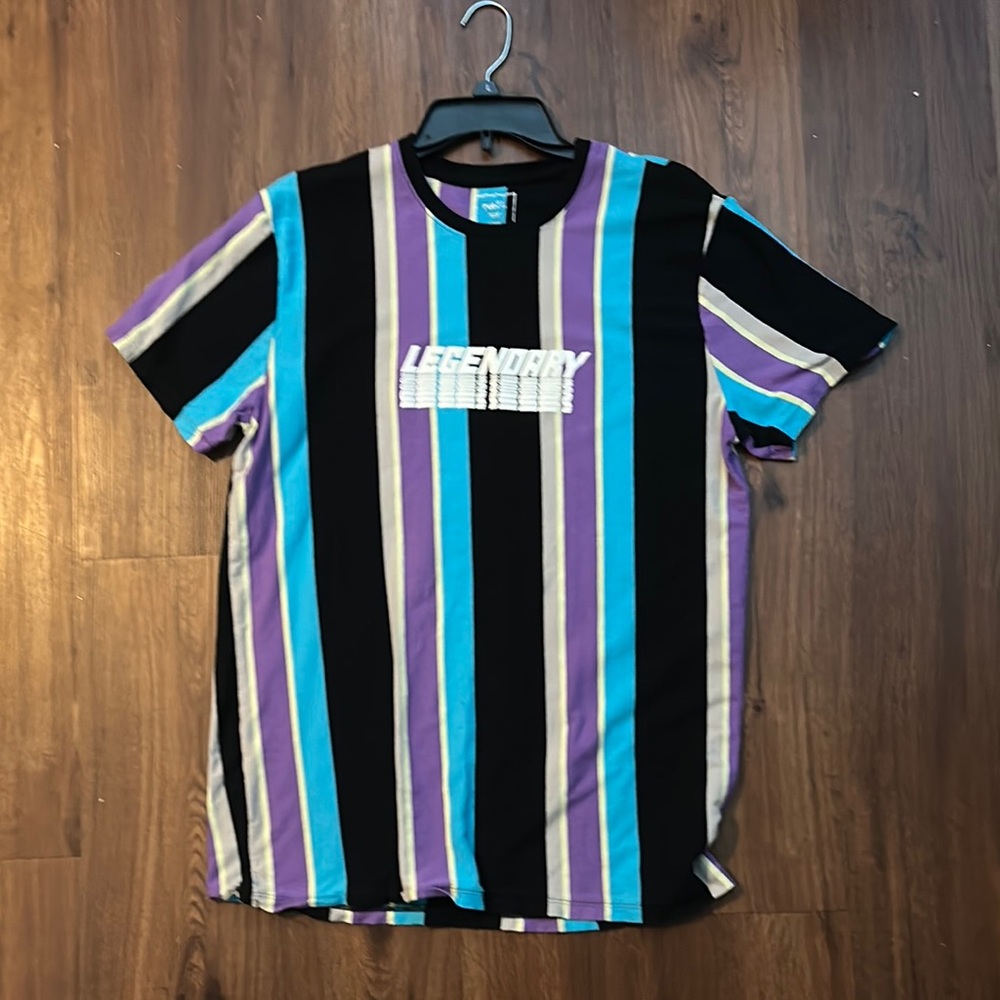 Rue21 Black and Purple Short Sleeve Tee